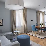 Apartments Florence - Palazzo Signoria Luxury Apartments 11-Medusa